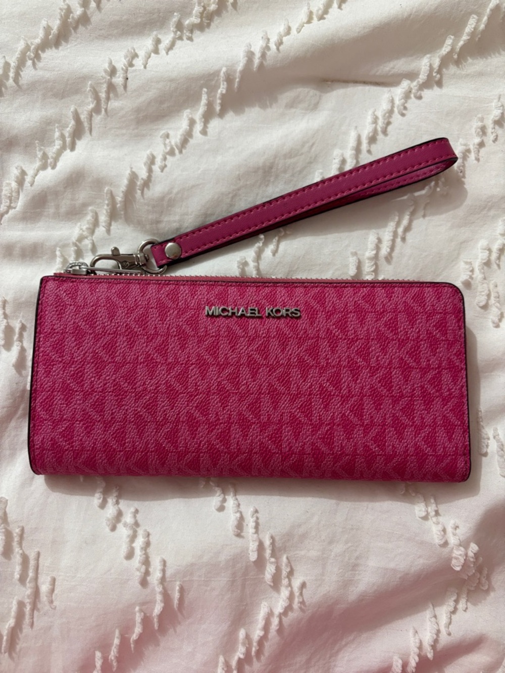 Michael Kors Fuchsia Signature Wristlet Clutch